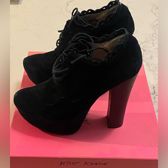 Serren Betsey Johnson heels - Picture 4 of 6